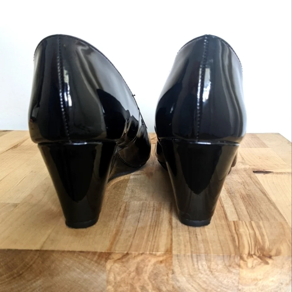 CHRISTOPHER and Banks Black Patent Leather Wedge Shoes 6.5 Pumps